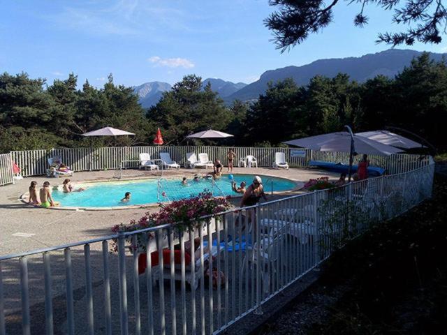 Camping La Chabannerie Otel Saint-Martin-de-Clelles Dış mekan fotoğraf